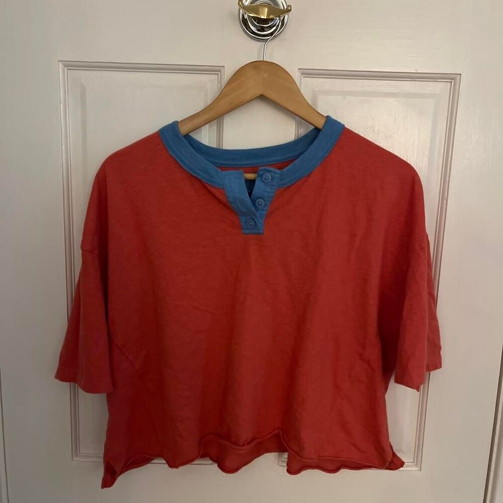 Aere Women's Orange and Red Crop-top